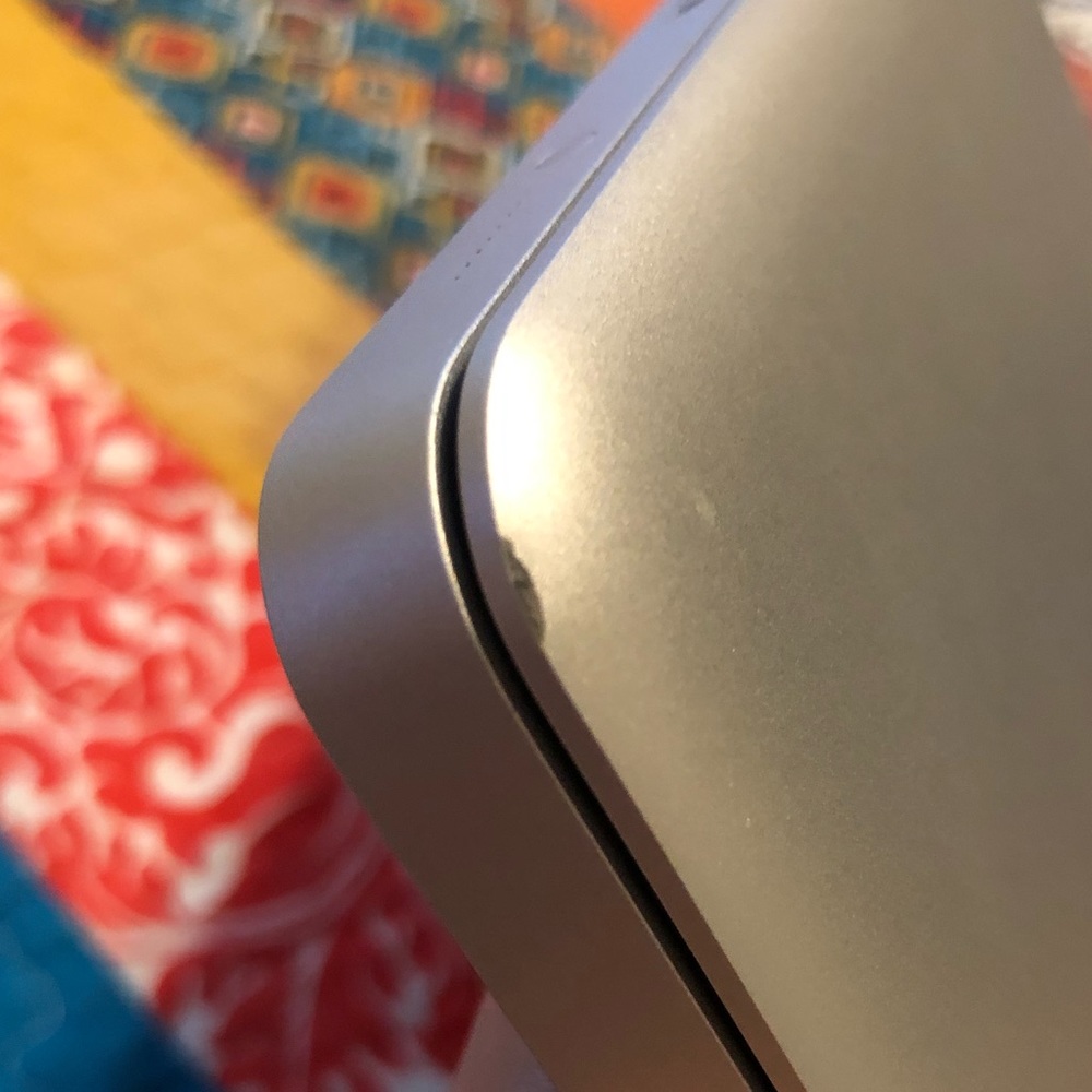 MacBookPro - Picture 8 of 10